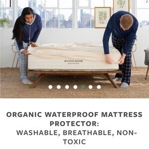 Avocado GOTS-Certified Mattress Protector